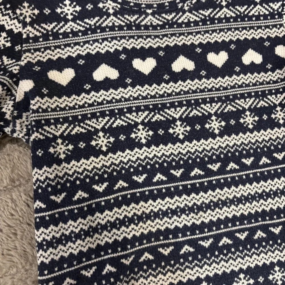Old Navy 5T Blue Fair Isle Long Sleeve Tee, Hearts, Winter, Snowflakes